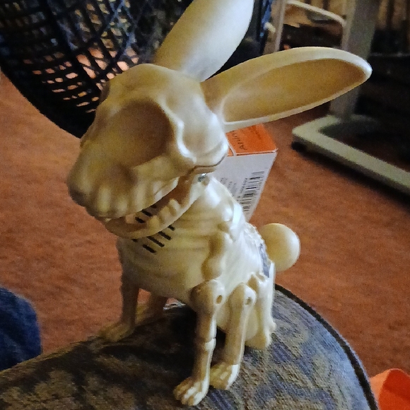 Cream Skeleton Rabbit Figurine animated NWT - Picture 1 of 3